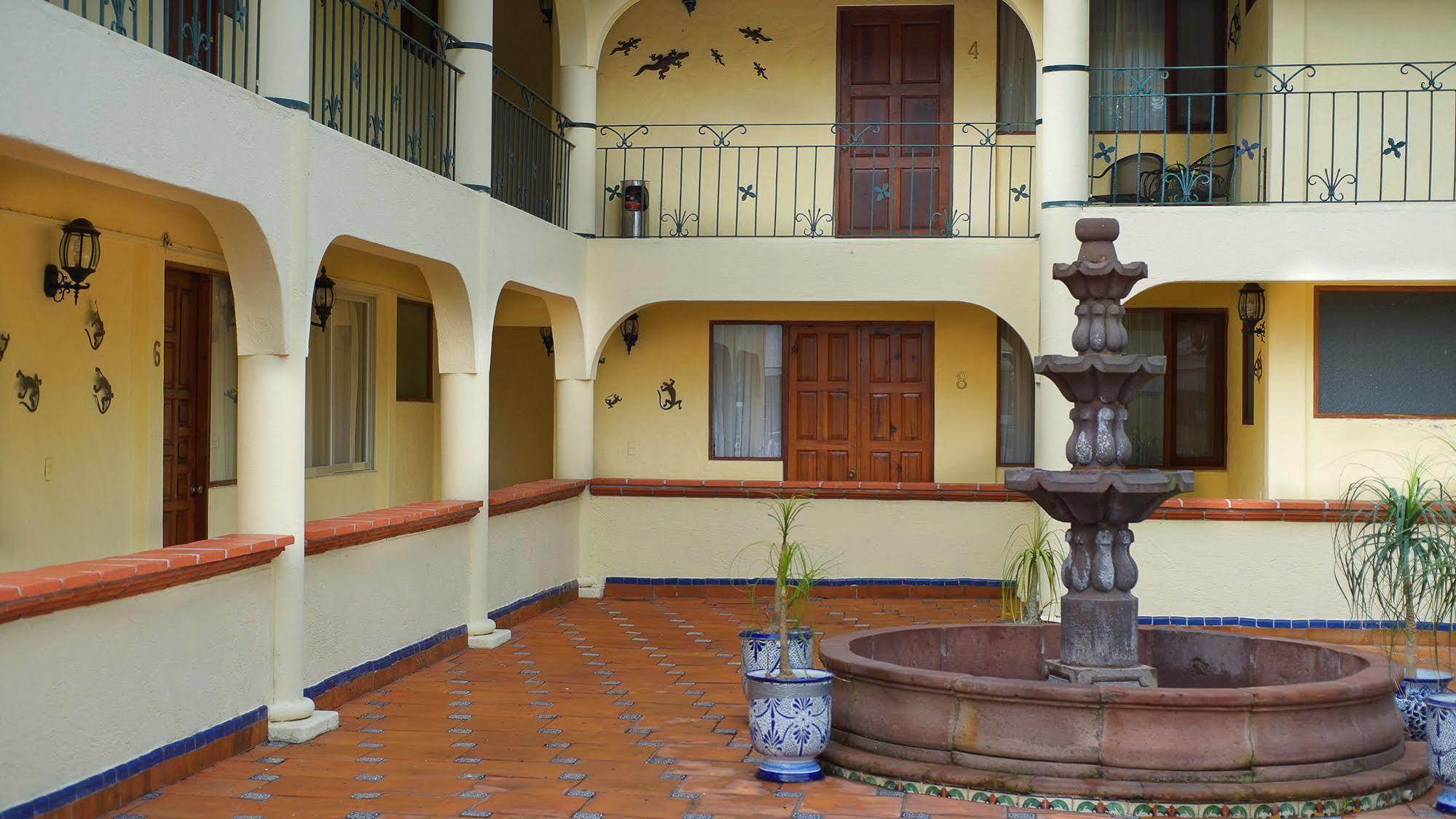 Hotel El Rebozo Valle de Bravo Exterior photo
