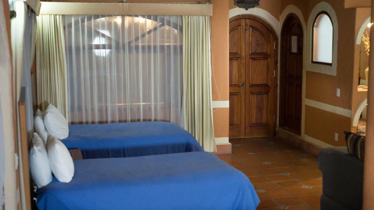 Hotel El Rebozo Valle de Bravo Exterior photo